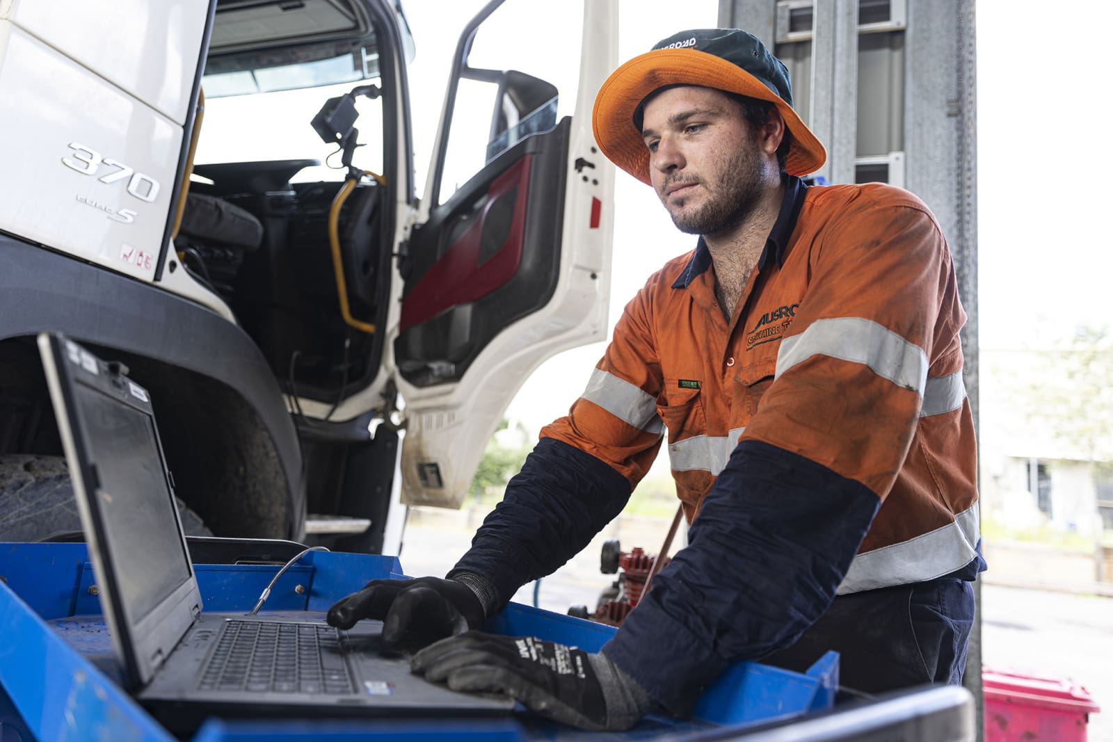 ausroad018 copy Contracting and Hiring